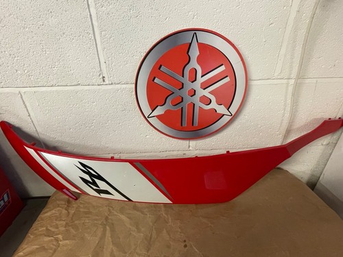 Yamaha fairing side - r6,