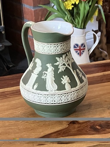 Green wedgwood jasperware - green,