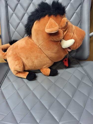 The lion king pumbaa with - lion,