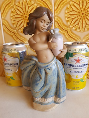 Lladro little peasant girl - peasant,