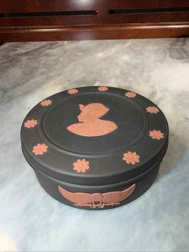 Vintage wedgwood pottery - vintage,