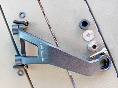Evotech exhaust hanger - hanger,