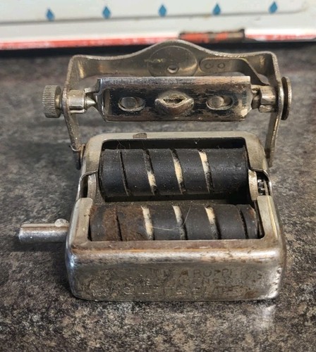 Antique 1920s 30s royal - 1920s,