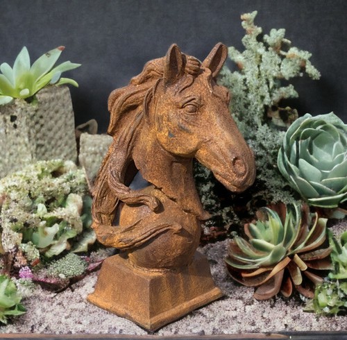 Horse head statue - horse, cast