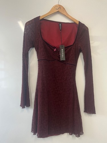 Bnwt ladies motel - ladies, burgundy