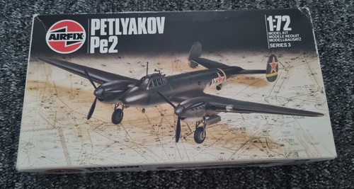 Airfix petlyakov pe2 model kit - airfix,
