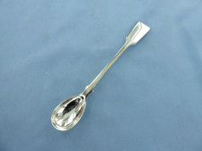AN ANTIQUE STERLING SILVER