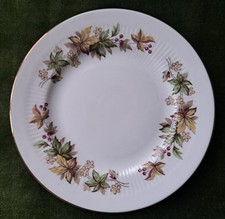 VINTAGE ROYAL STANDARD LYNDALE FINE BONE CHINA SIDE PLATE
