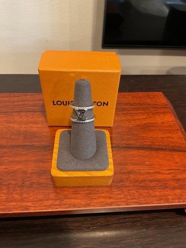 Louis vuitton ring silver - louis, ring,