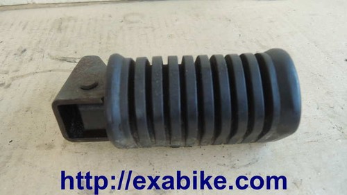 Right rear footrest for