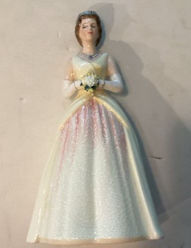 Royal doulton queen elizabeth - doulton,
