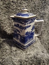 Ringtons Willow Pattern Square Milk Jug Made in England in Great Condition