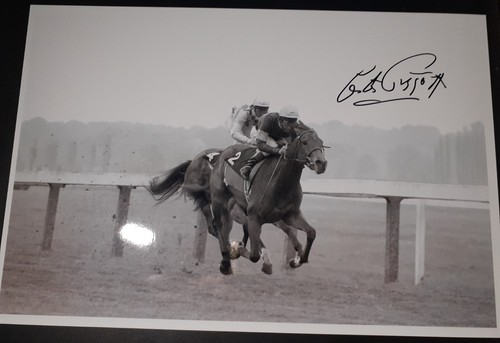 Lester piggott charges forward - lester,