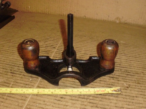 Vintage type router - type,