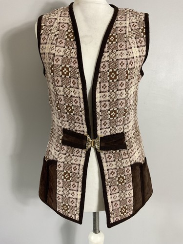 Vtg welsh woollens tapestry - welsh,
