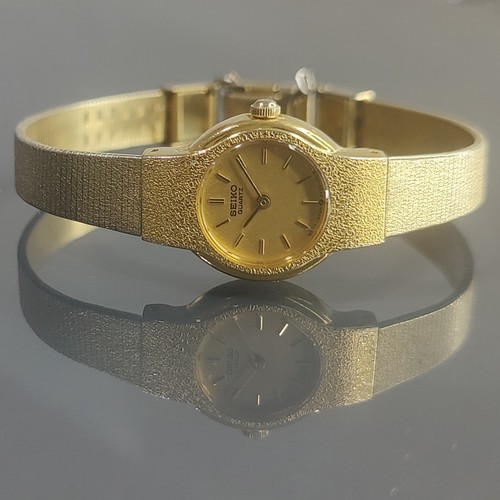 Seiko 2y00 0a40 ladies quartz - ladies,