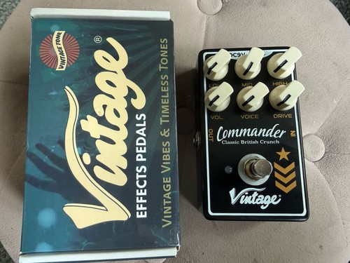 Vintage commander guitar - guitar, pedal