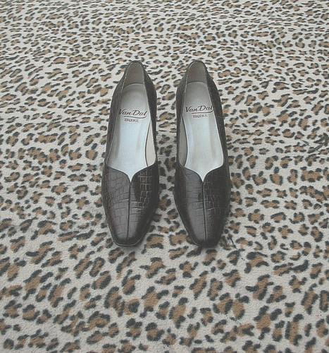 Vintage van dal brooke - ,