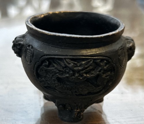 Vintage small chinese resin - vintage,