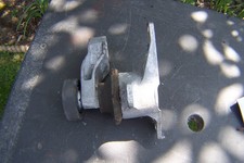 Mitsubishi Colt drivers side engine mount MR594202 (2004-2008)