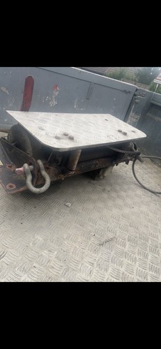 Land rover series front - series, 3