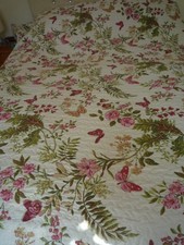 VINTAGE LARGE BED THROW FLORAL