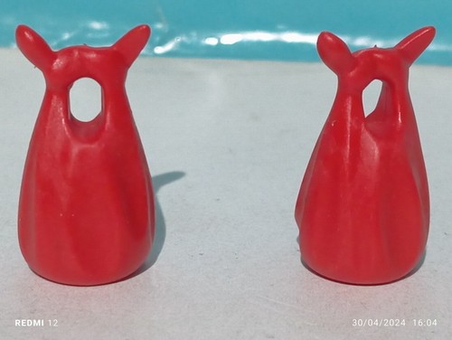 Playmobil red bags beggar - red,