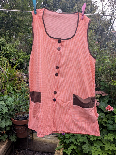 Vtg nylon tabbard apron - (w11),