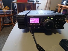Yaesu FT-897  HF/VHF/UHF All