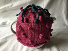 tea cosy,hand knitted,lined to