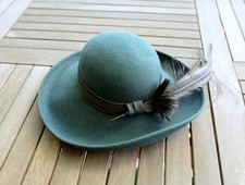 GENEVIEVE LOUIS Nigel Rayment Dark Green Felt + Feather Ladies Hat Wedding Races