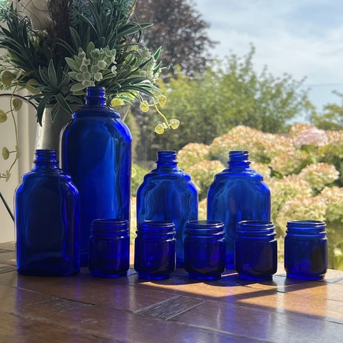 Dark blue vintage - blue,