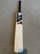 Newbury navarone cricket - gr, 2