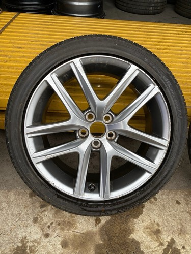 Genuine lexus ct200h - 1x,