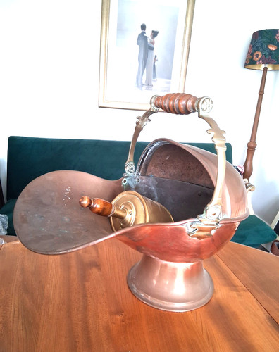 Antique coal scuttle copper - scuttle,