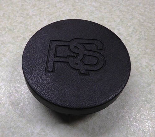 Steering wheel rubber centre - rubber,