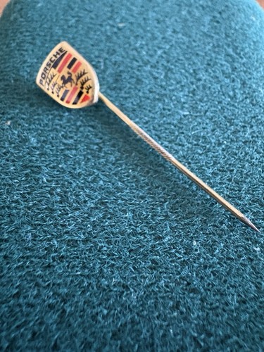 Vintage porsche crest - vintage,