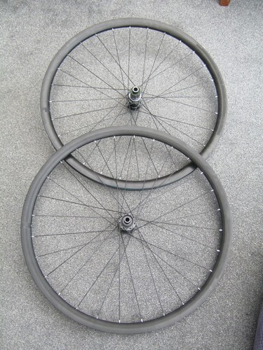 Cube acid 3 aero - , ra
