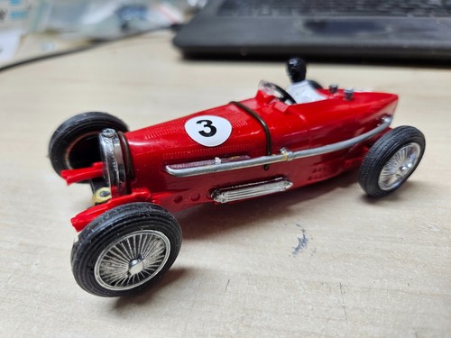Scalextric bugatti red - scalextric,