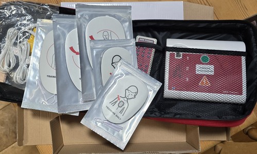 Aed trainer automatic - trainer, external