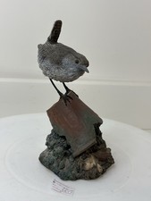 Detailed ARDEN Sculpture Bird Collection "WREN ON A PLANT POT" -CHRISTOPHER HOLT