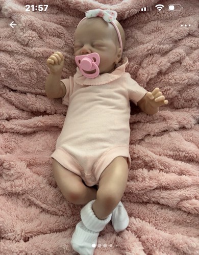 This beautiful reborn baby - ￼,