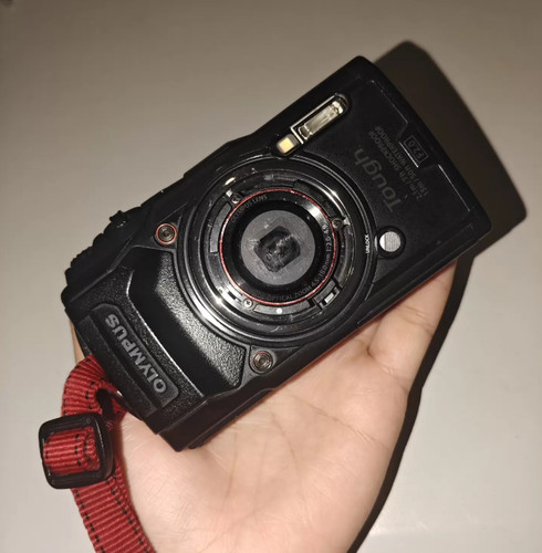 Olympus tough 12mp - olympus,