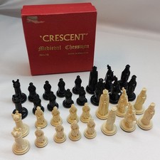 Complete Crescent Medieval