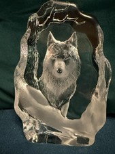paperweight-wolf-lead crystal