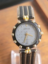 LADIES SHIVA BLACK AND GOLD WATCH ADJUSTABLE STAP NEW RENATA BATTERY FITTED
