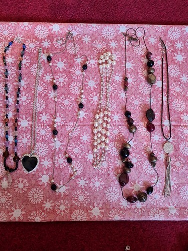 Bundle necklaces - of,