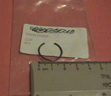GENUINE YAMAHA PISTON CIRCLIP 90468-12X00 VP250 VP300 YP250R 90468-12X02 X-CITY