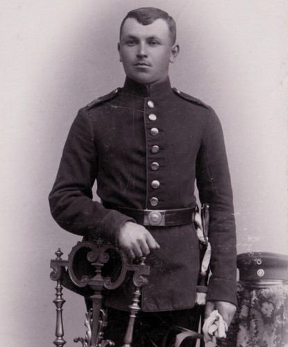 Victorian cdv photo - photo, soldier