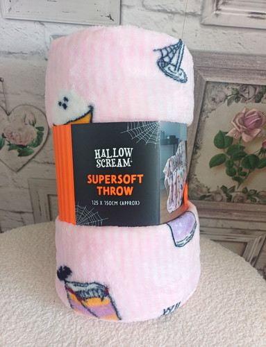 Hallow scream super - scream, throw